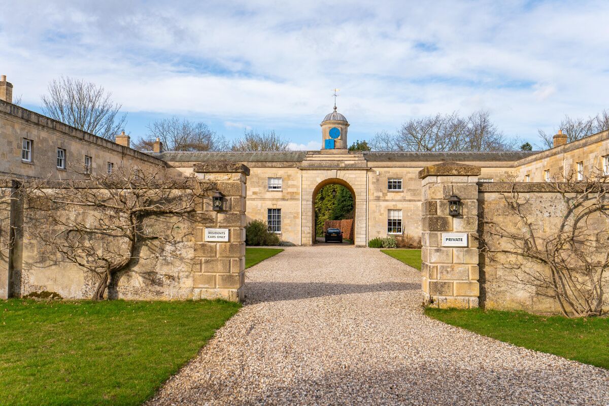 house for sale in Bletchingdon, Oxfordshire, OX5 OXF012211278