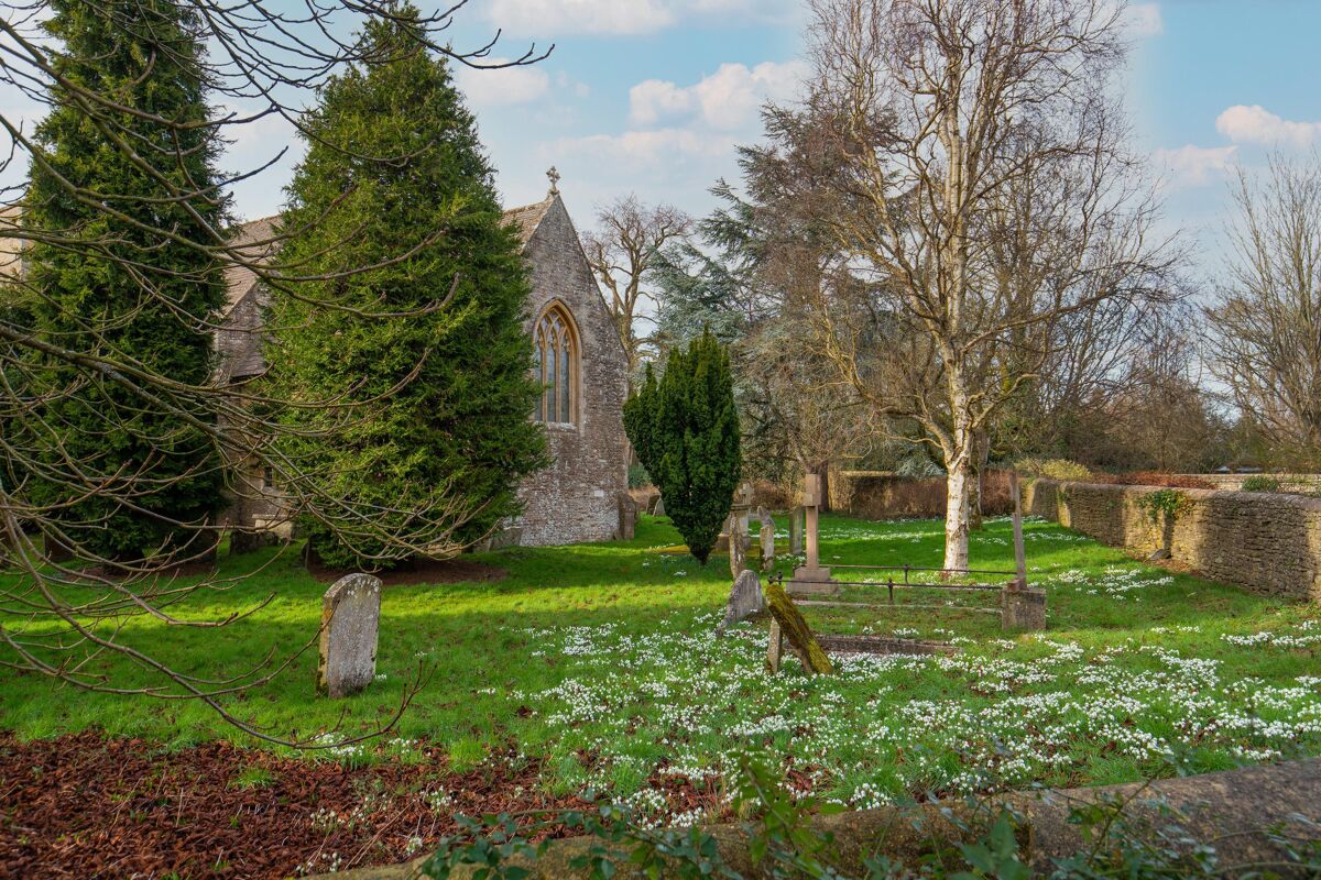 house for sale in Bletchingdon, Oxfordshire, OX5 OXF012211278