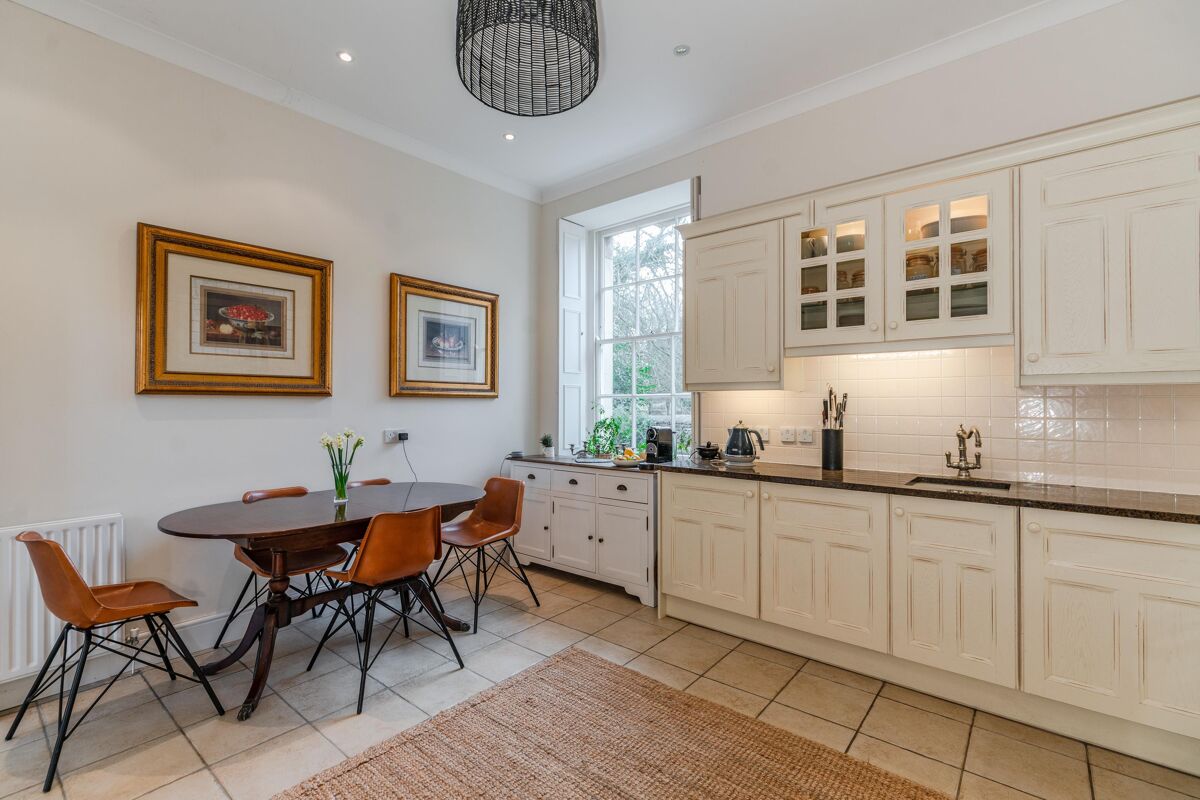 house for sale in Bletchingdon, Oxfordshire, OX5 OXF012211278