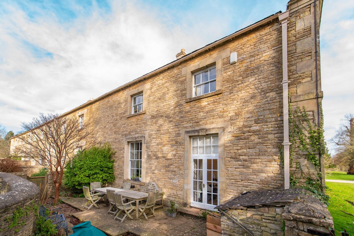 house for sale in Bletchingdon, Oxfordshire, OX5 OXF012211278