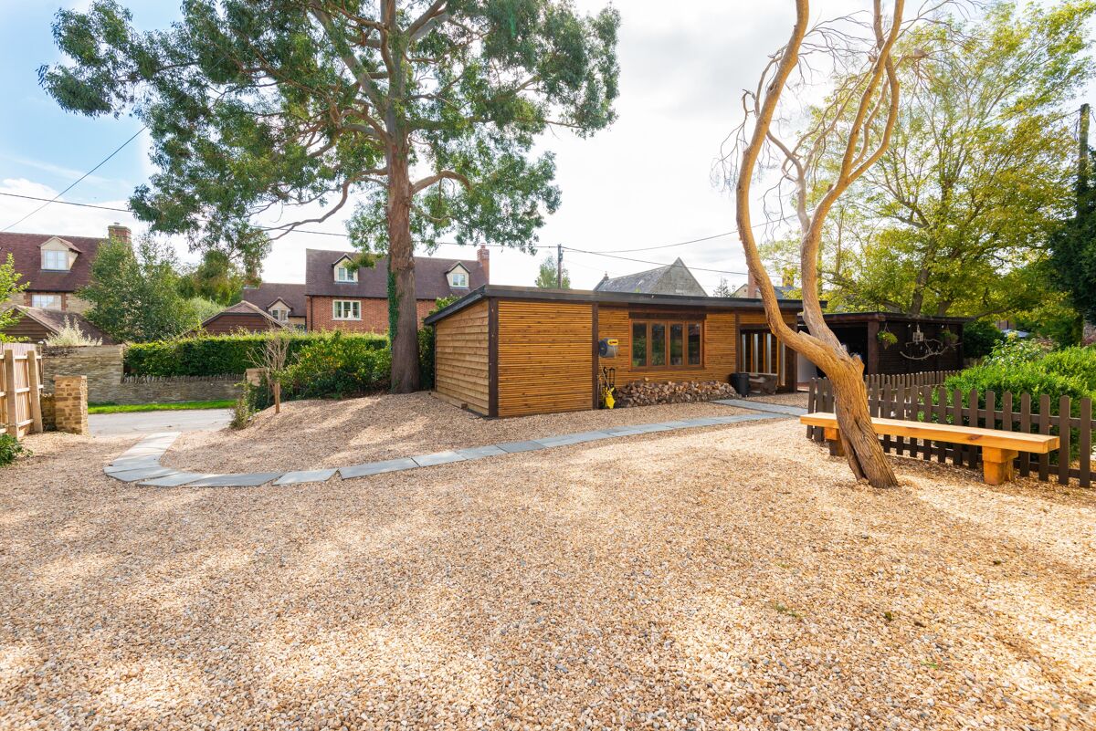 house for sale in Longworth, Abingdon, Oxfordshire, OX13 OXF012235490 Knight Frank