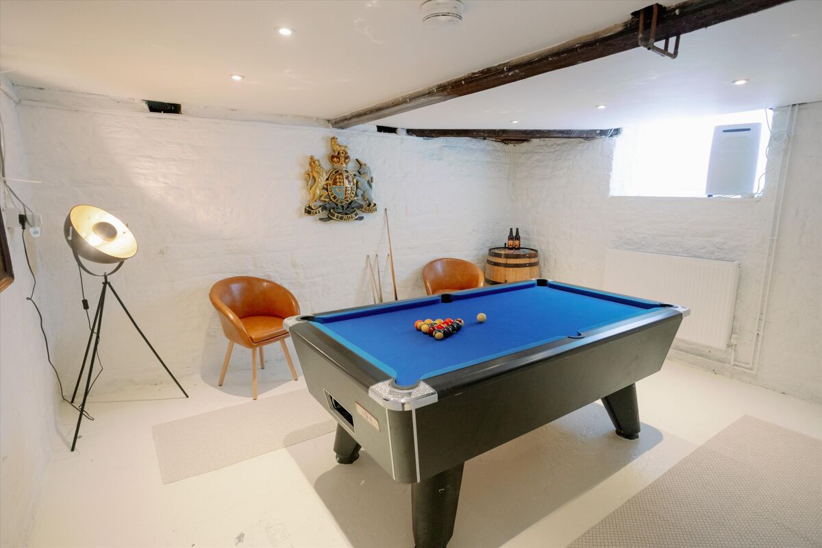 house for sale in Hill View, Chipping Norton, Oxfordshire, OX7