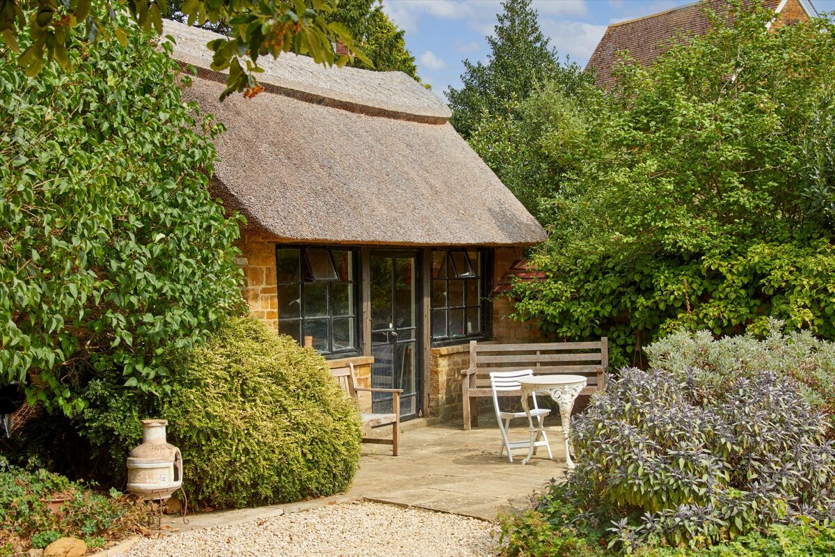 house for sale in Bloxham, Oxfordshire, OX15 OXF012278404 Knight Frank