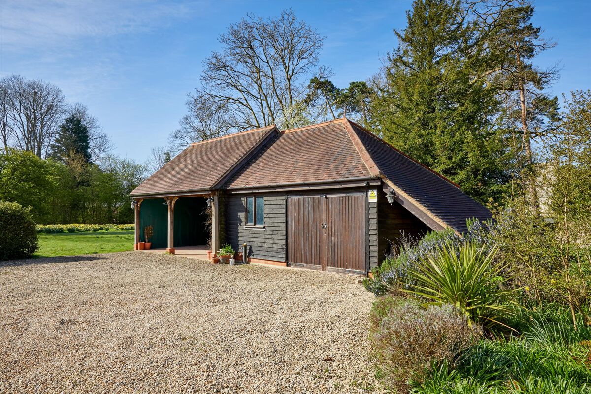 house for sale in Church Road, WestonontheGreen, Bicester