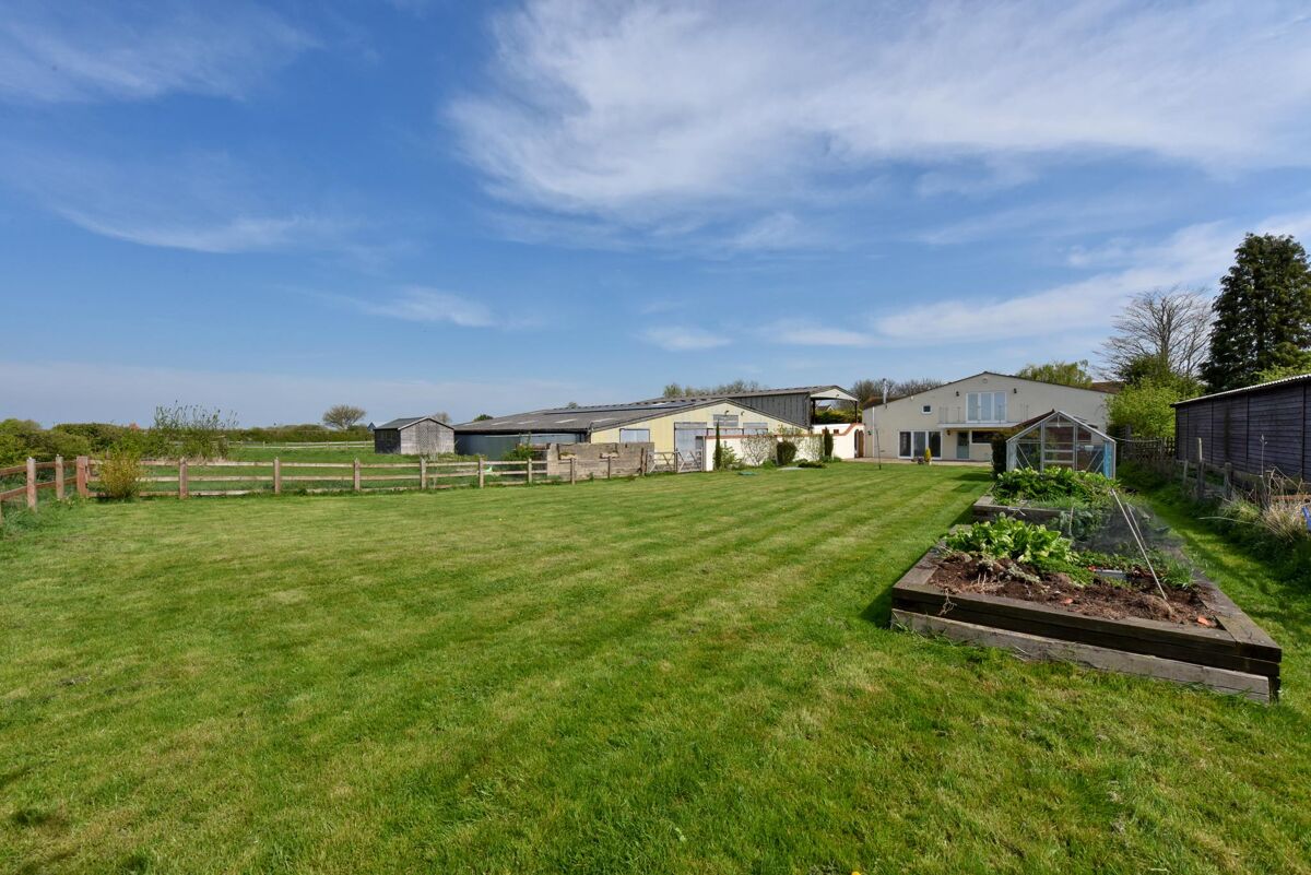 house for sale in Henton, Oxfordshire/Buckinghamshire border, OX39