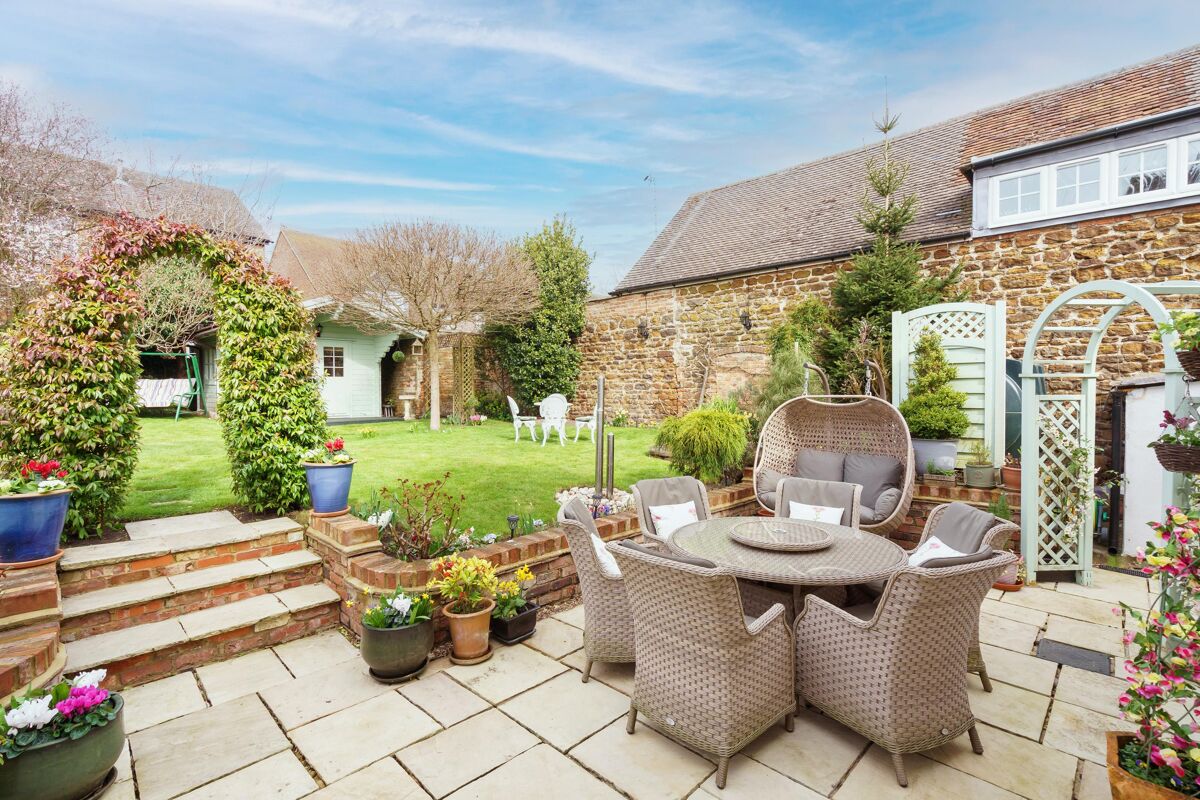 house for sale in Temple Street, Brill, HP18 OXF012293577 Knight Frank