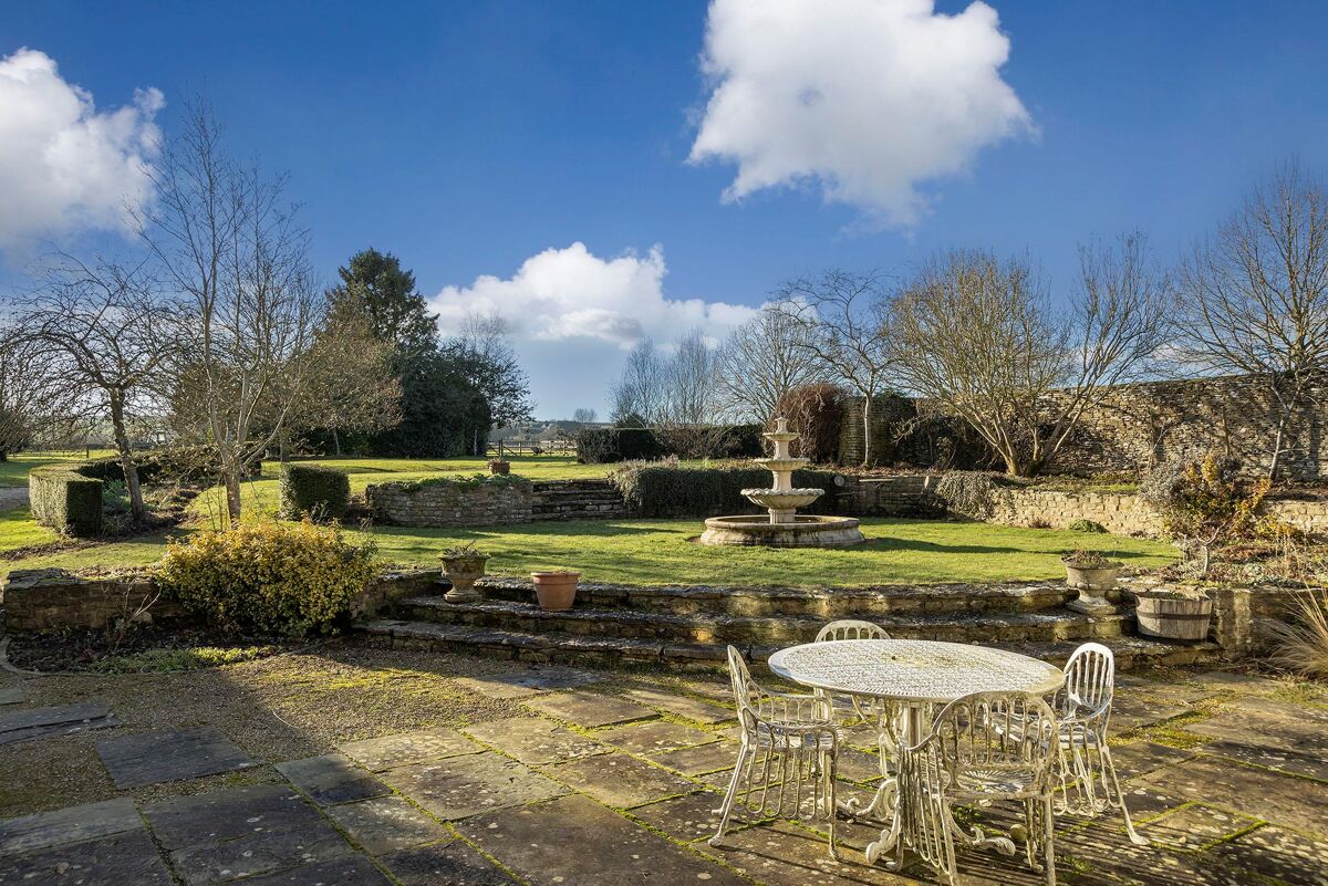 house for sale in Upper Milton, MiltonunderWychwood, Chipping Norton, Oxfordshire, OX7