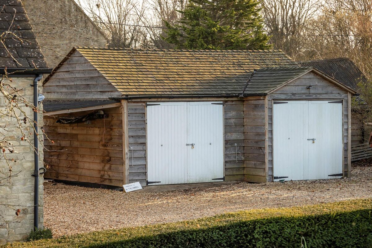 house for sale in Upper Milton, MiltonunderWychwood, Chipping Norton, Oxfordshire, OX7