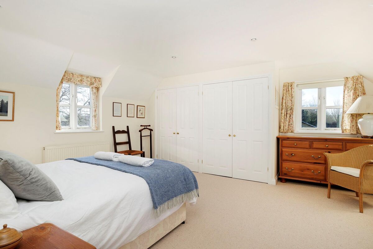 house for sale in Upper Milton, MiltonunderWychwood, Chipping Norton, Oxfordshire, OX7