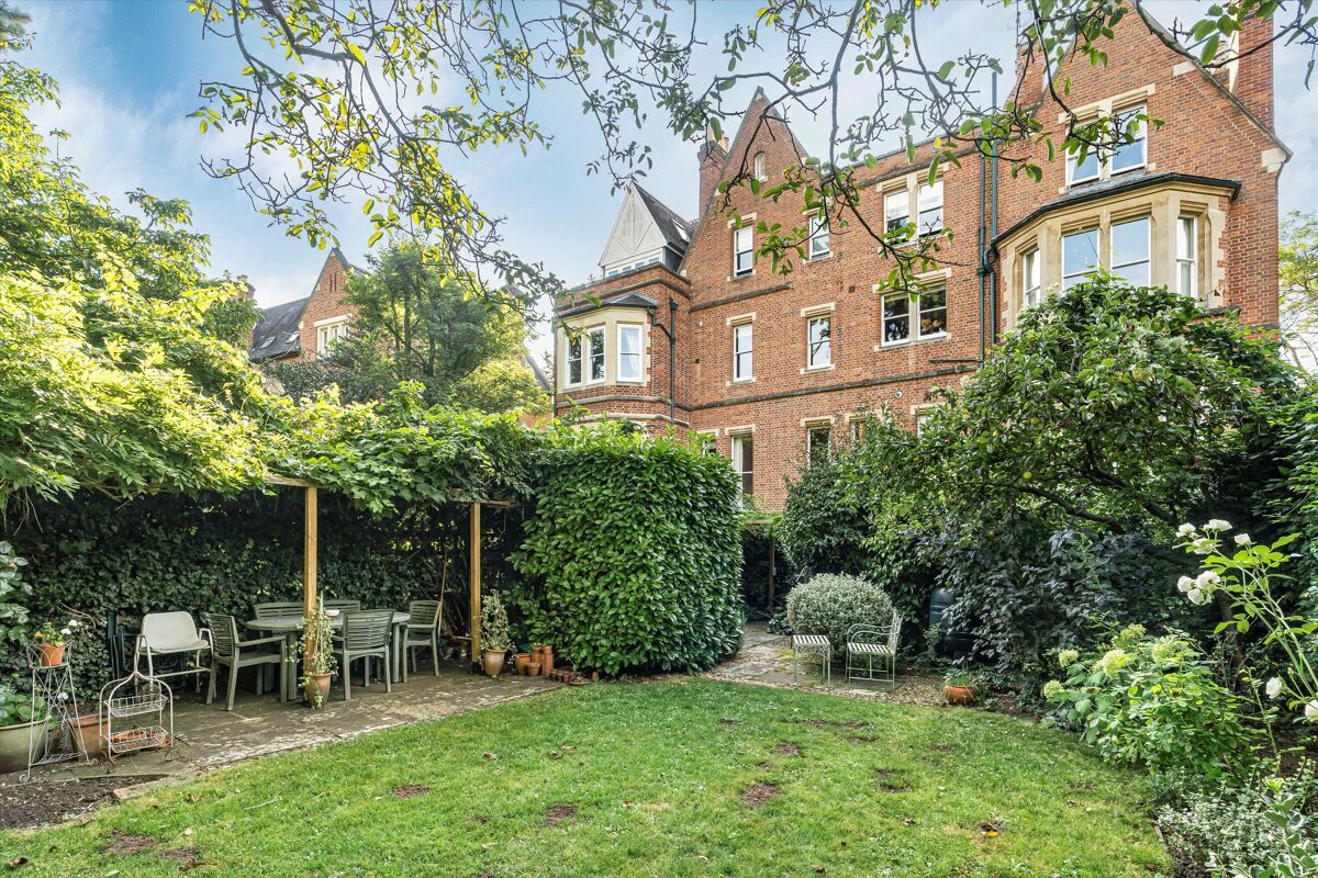 flat for sale in Norham Gardens, Central North Oxford, OX2 OXF012351036 Knight Frank