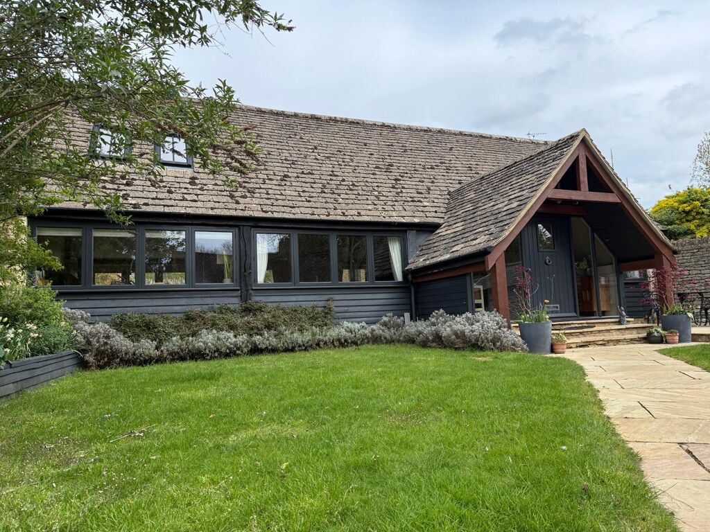 Image of Manor Road, Sandford St. Martin, Chipping Norton, Oxfordshire OX7