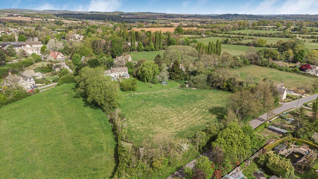Image of Hailey, Witney, OX29