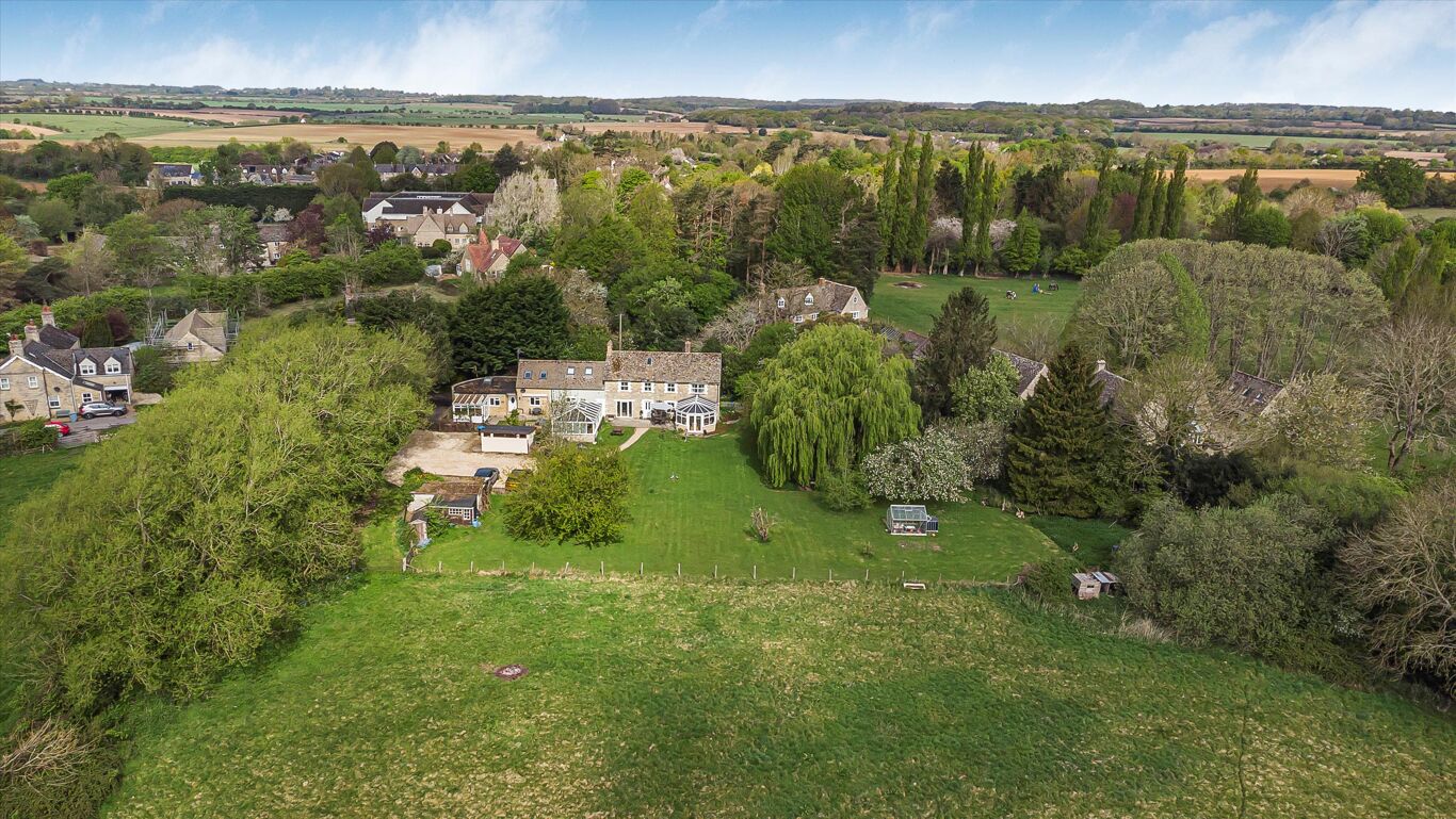 Image of Hailey, Witney, OX29