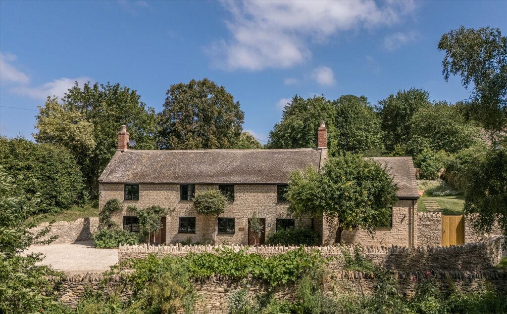 Image of Near Aldsworth, Cheltenham, Gloucestershire GL54