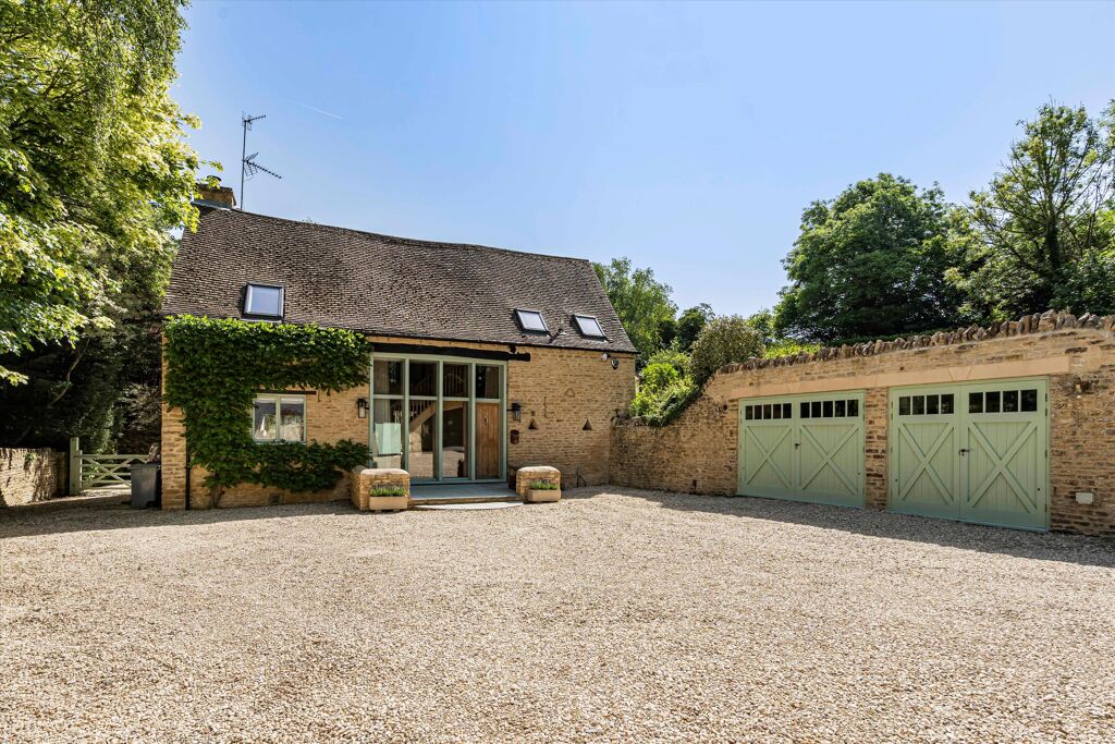 Image of Taston, Chipping Norton, Oxfordshire OX7