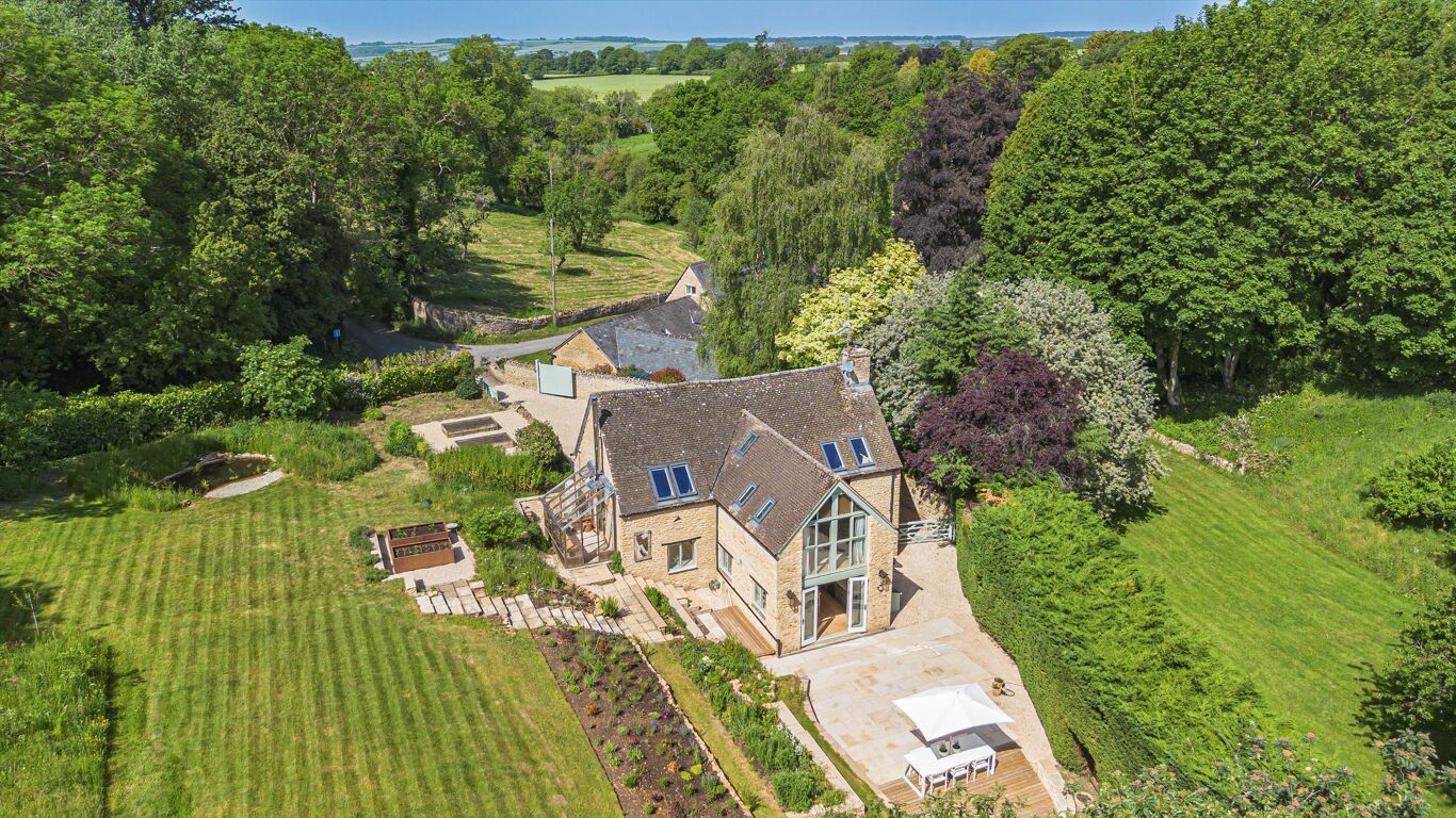 Image of Taston, Chipping Norton, Oxfordshire OX7