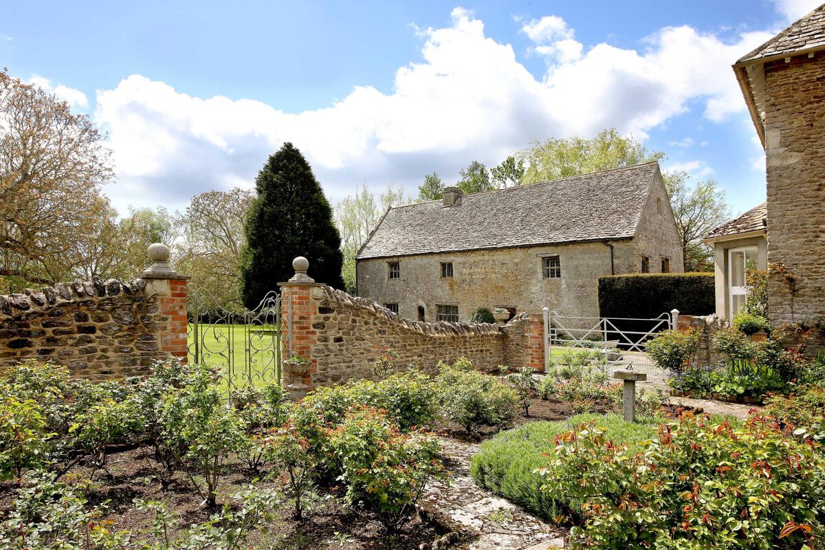 house for sale in Marcham, Oxfordshire, OX13 OXF052120 Knight Frank