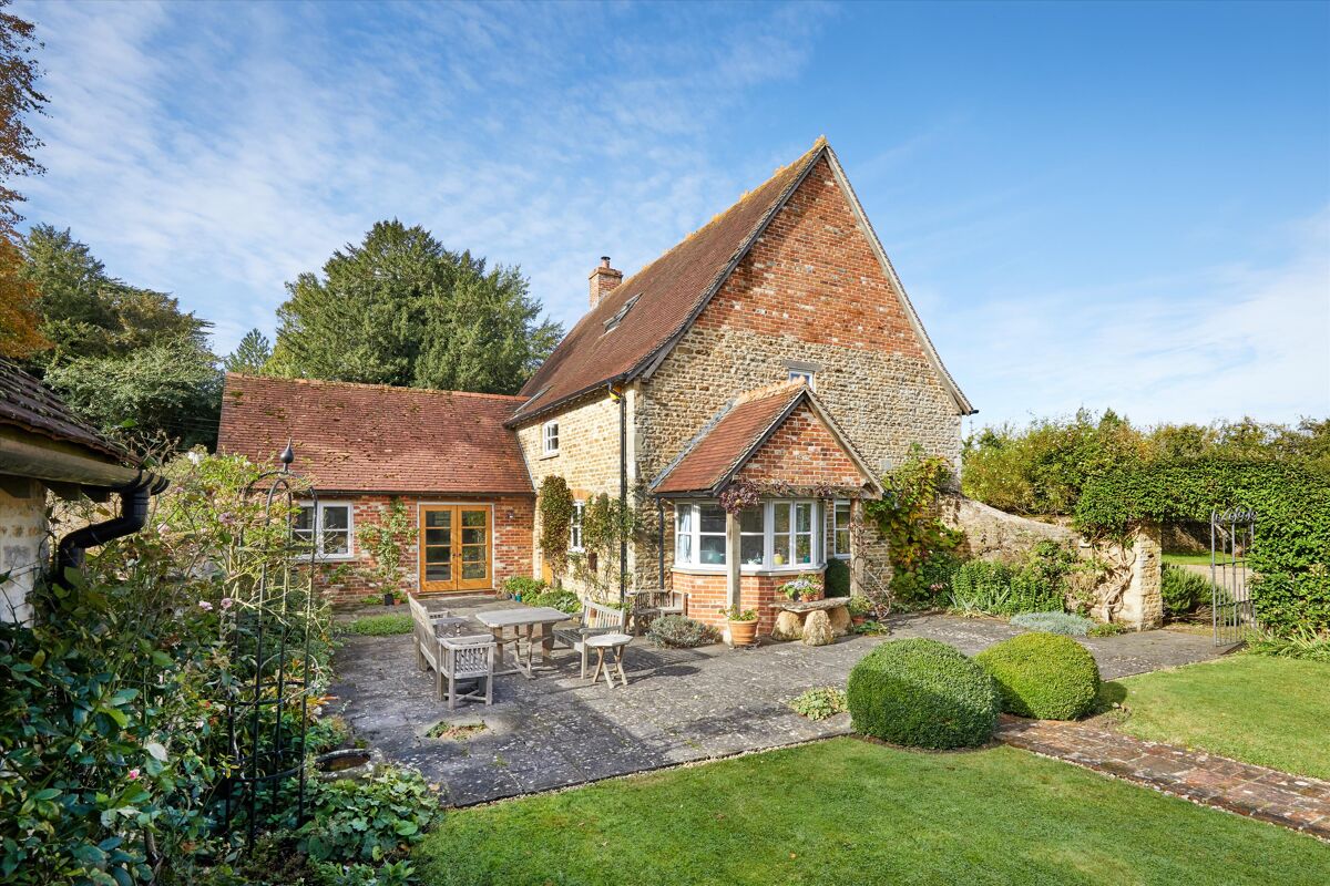 house for sale in Hinton Waldrist, Faringdon, Oxfordshire, SN7