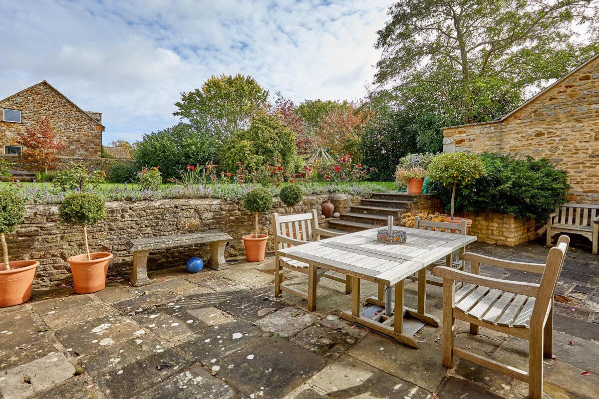 house for sale in Duns Tew, Oxfordshire, OX25 OXF090411 Knight Frank