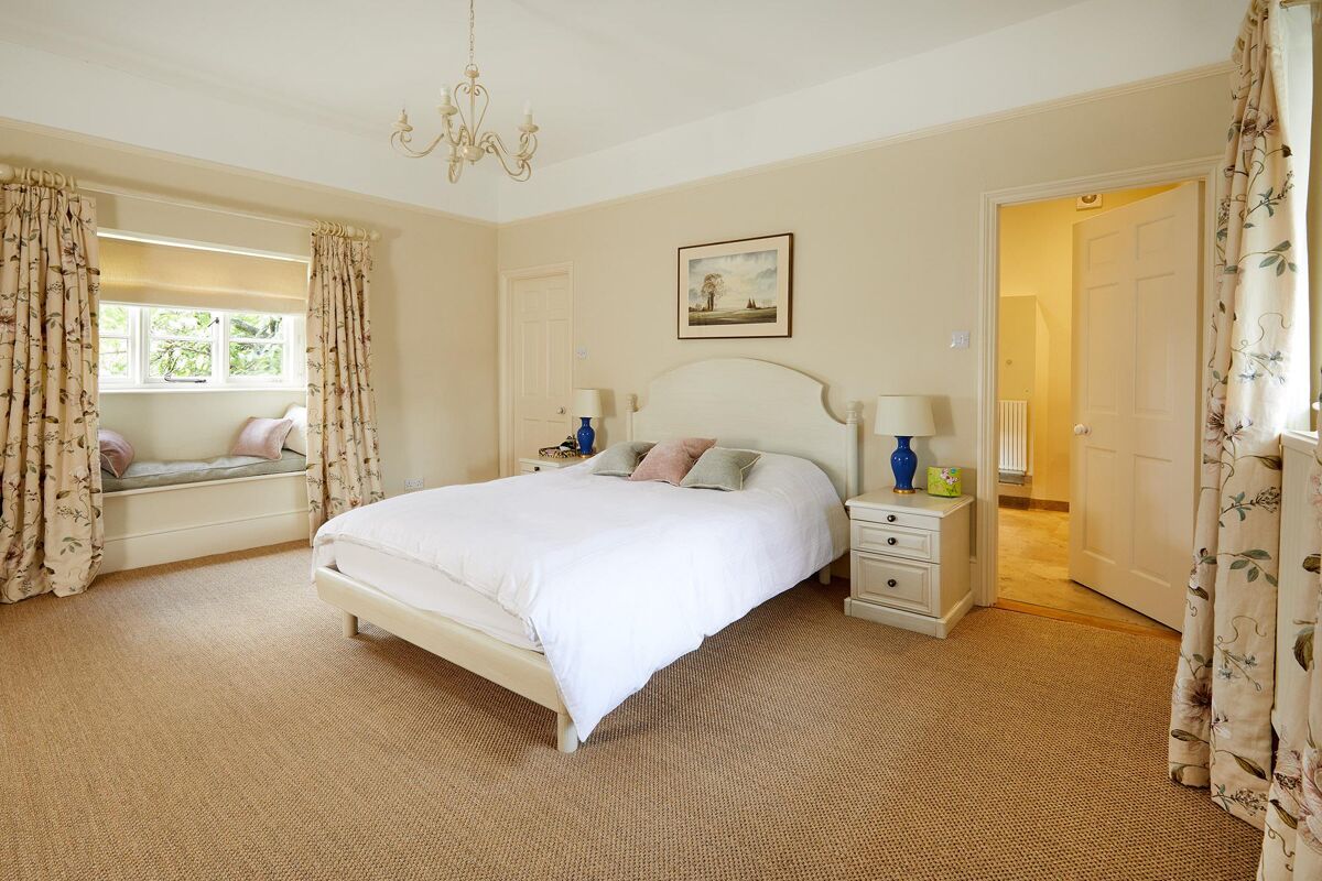 house for sale in Duns Tew, Oxfordshire, OX25 OXF090411 Knight Frank