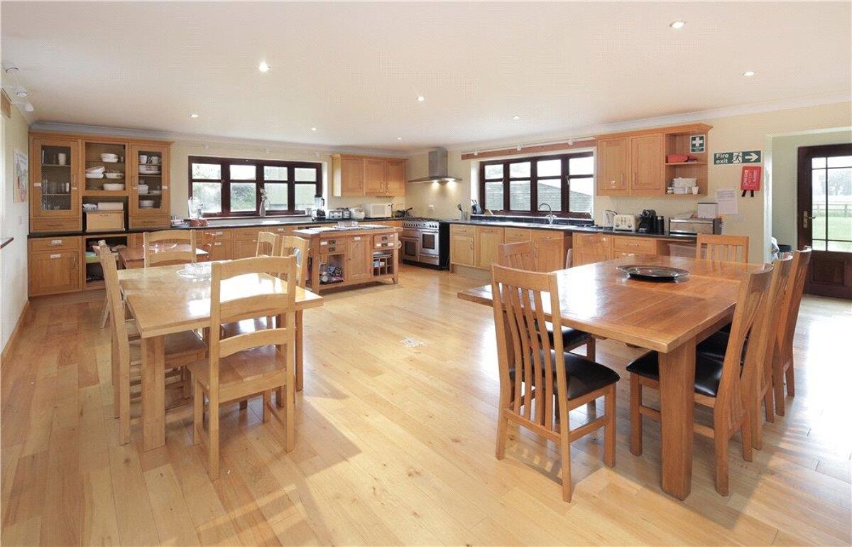 house for sale in Hanney Road, Steventon, Abingdon, Oxfordshire, OX13