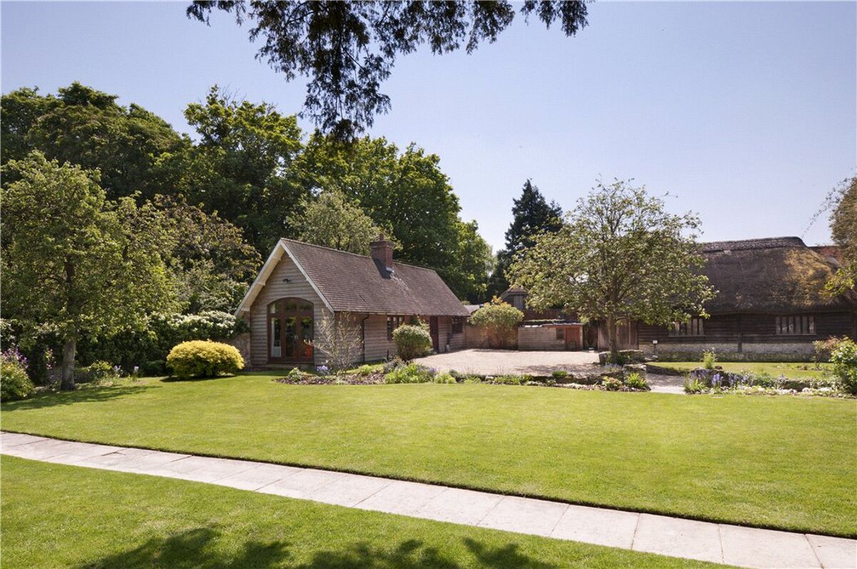 house for sale in Wharf Road, Shillingford, Oxon, OX10 OXF110279