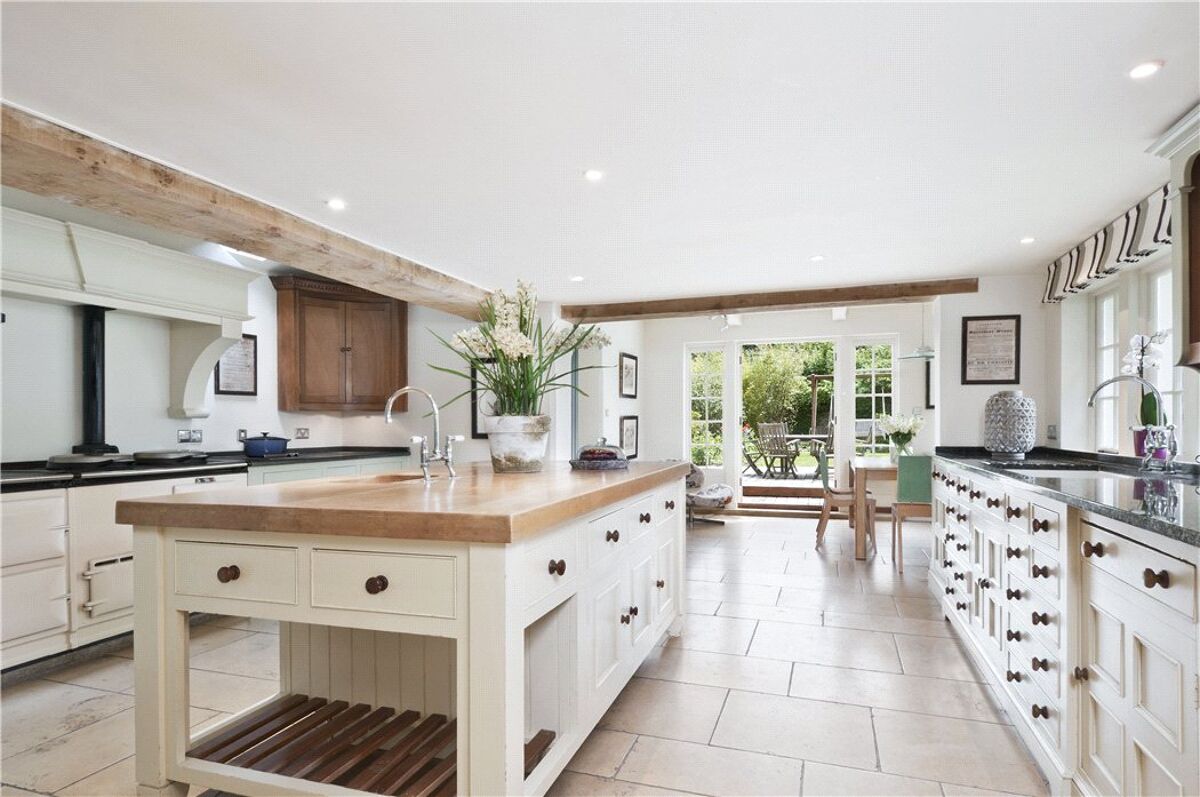 house for sale in Wharf Road, Shillingford, Oxon, OX10 OXF110279