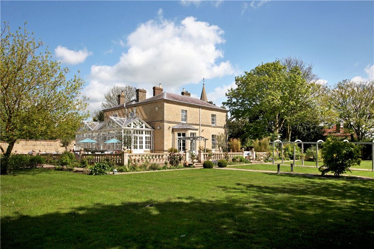 house for sale in Tetsworth, Thame, Oxfordshire, OX9 OXF120048