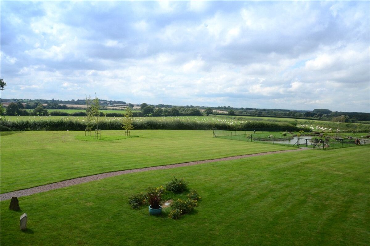 house for sale in Coursehill Farmhouse, Course Hill Lane, Ducklington