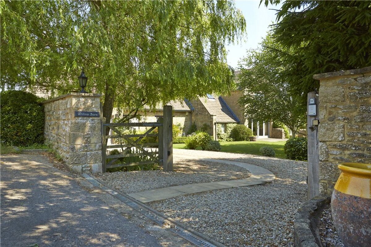 house for sale in Taynton, Burford, Oxfordshire, OX18 OXF130436 Knight Frank