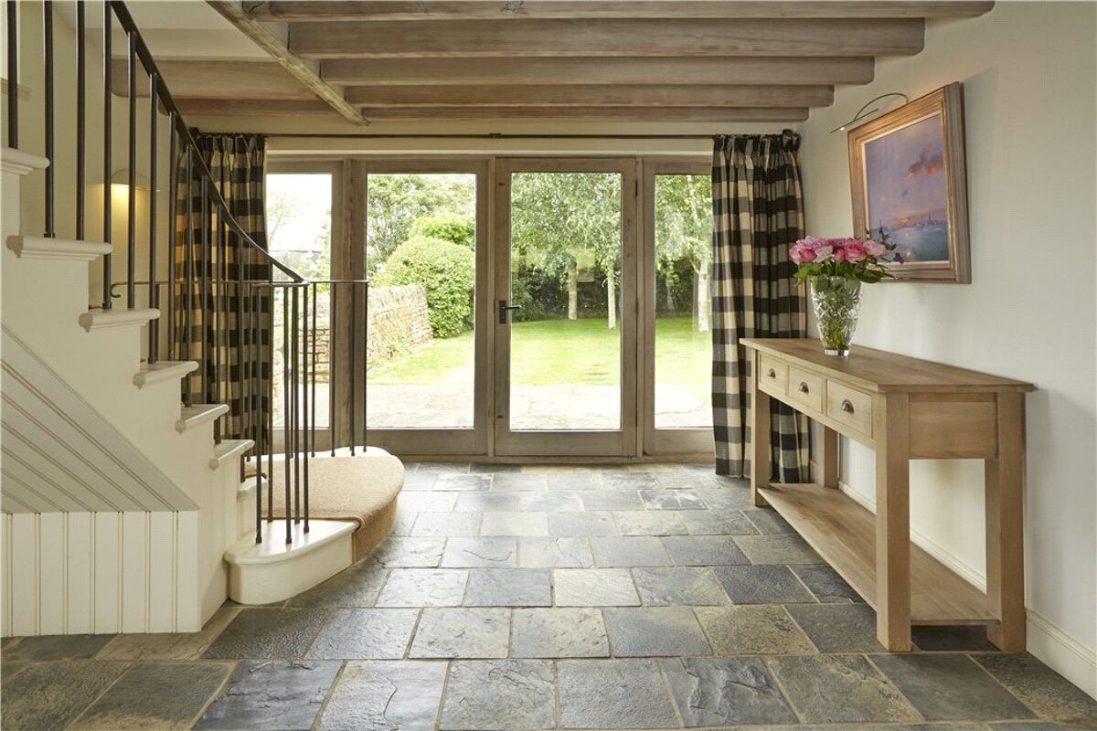 house for sale in Taynton, Burford, Oxfordshire, OX18 OXF130436