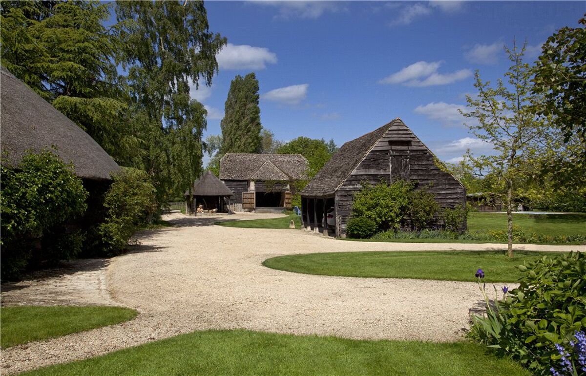 house for sale in Gill Mill, Tar Road, Stanton Harcourt, Witney