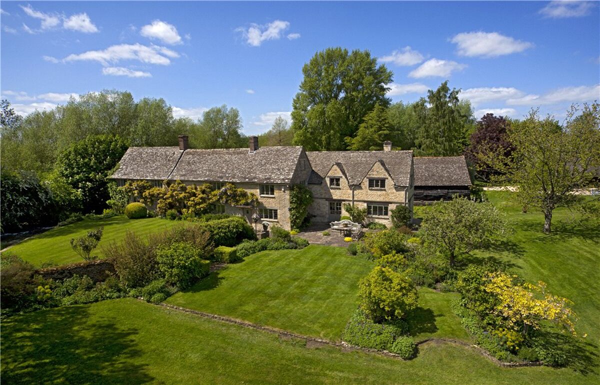 house for sale in Gill Mill, Tar Road, Stanton Harcourt, Witney