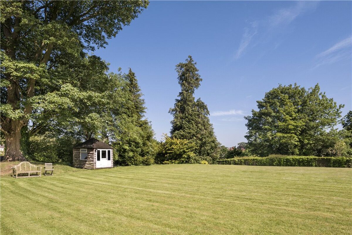 house for sale in Whitchurch, Buckinghamshire, HP22 OXF150220