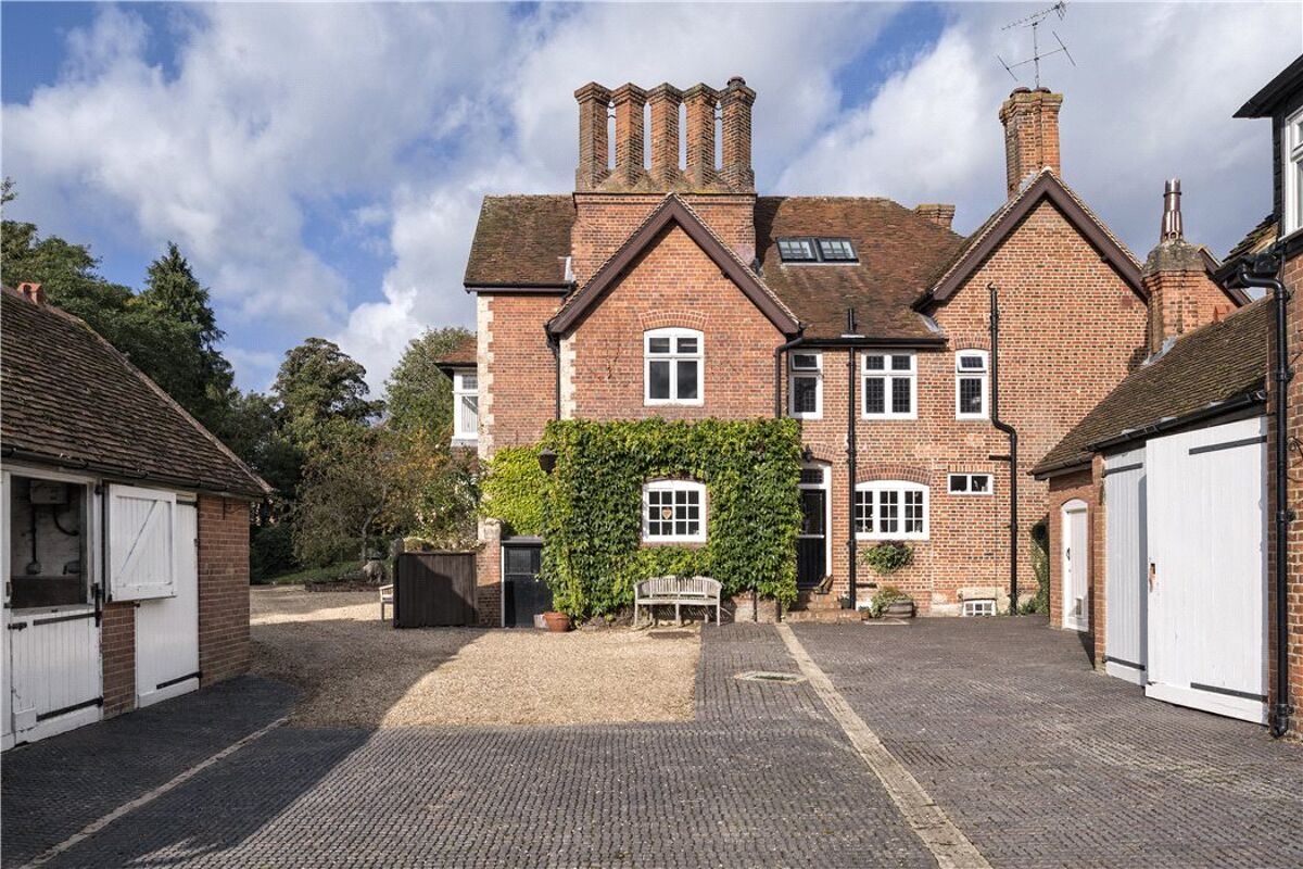 house for sale in Whitchurch, Buckinghamshire, HP22 OXF150220