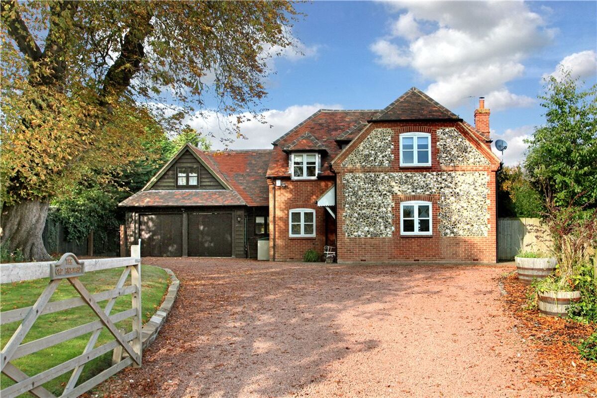 house for sale in Sydenham, Chinnor, Oxfordshire, OX39 OXF160045 Knight Frank house for sale in Sydenham, Chinnor, Oxfordshire, OX39 OXF160045 Knight Frank
