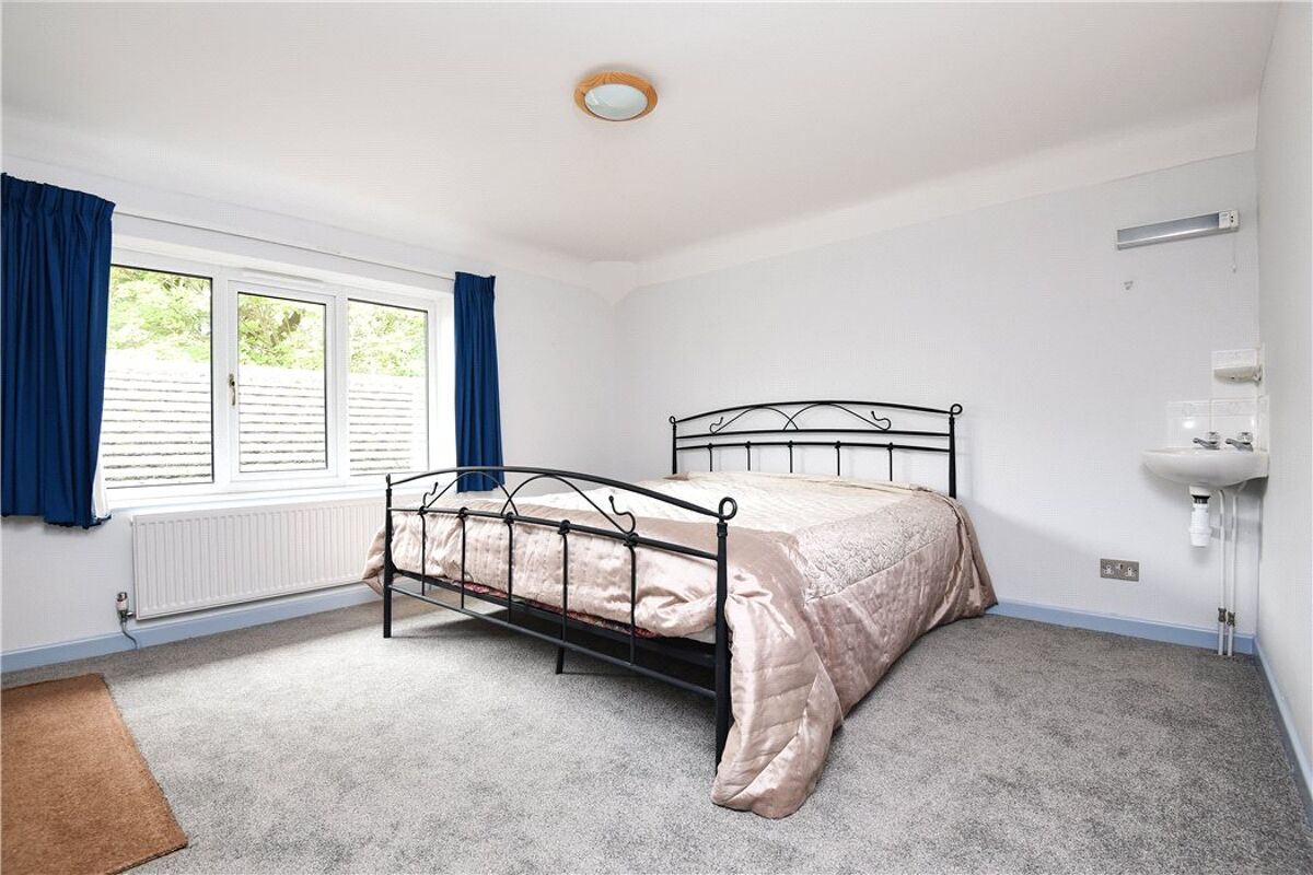 house for sale in Spring Copse, Hinksey Hill, Oxford, Oxfordshire, OX1