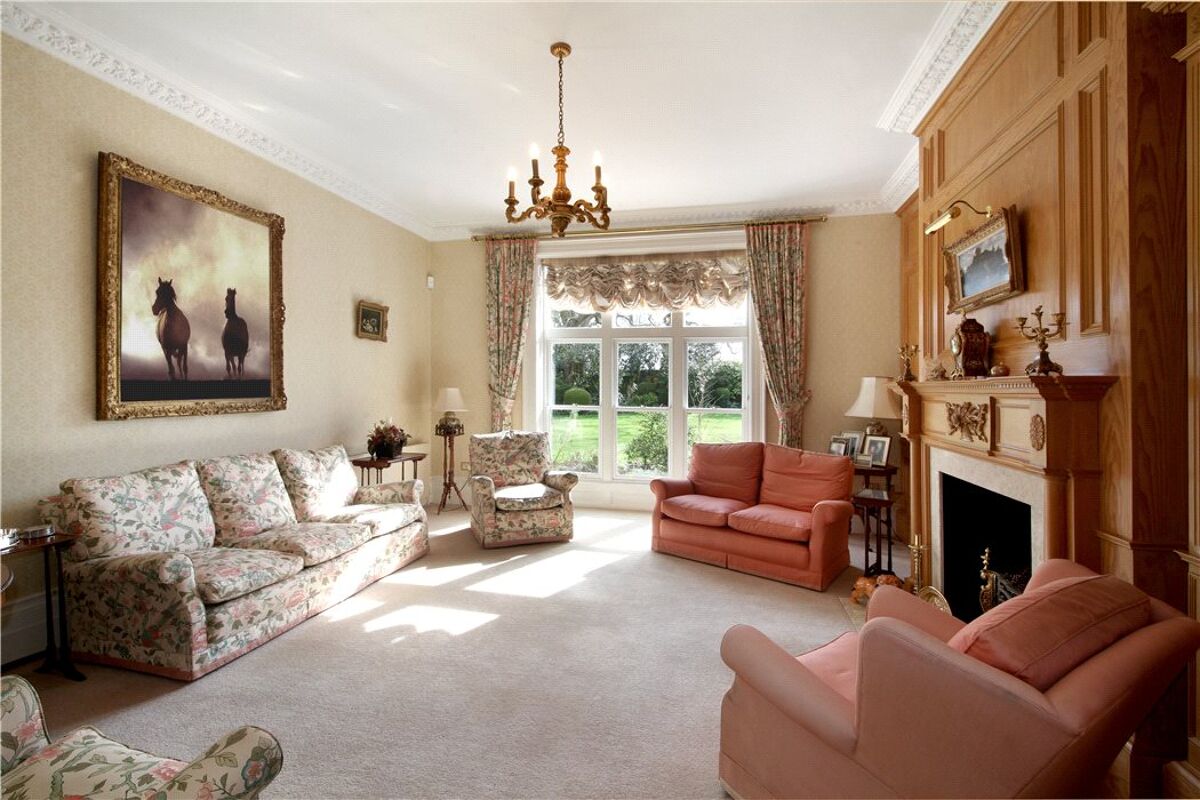 house for sale in Cuddington, Buckinghamshire, HP18 OXF170073