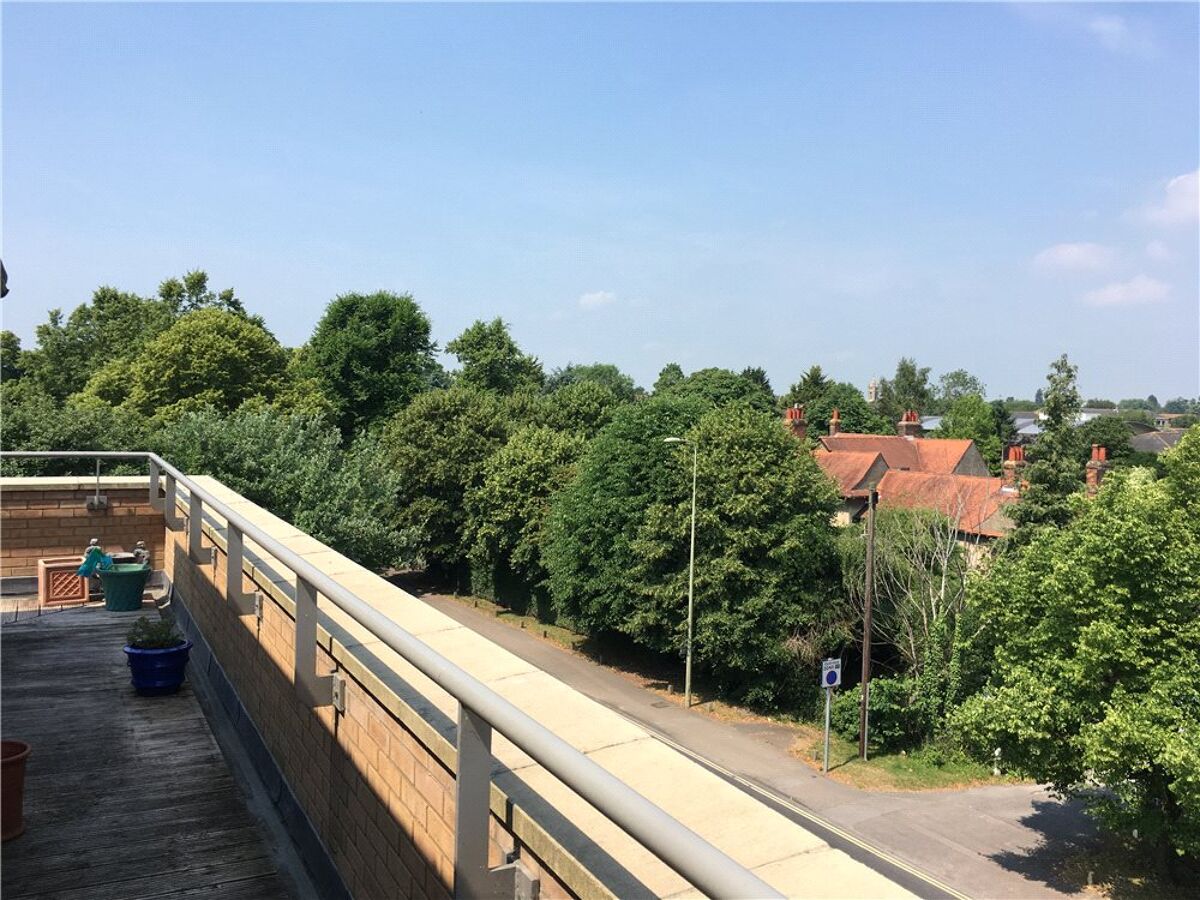 penthouse for sale in Victoria Gardens, 15 Marston Ferry Road, Oxford
