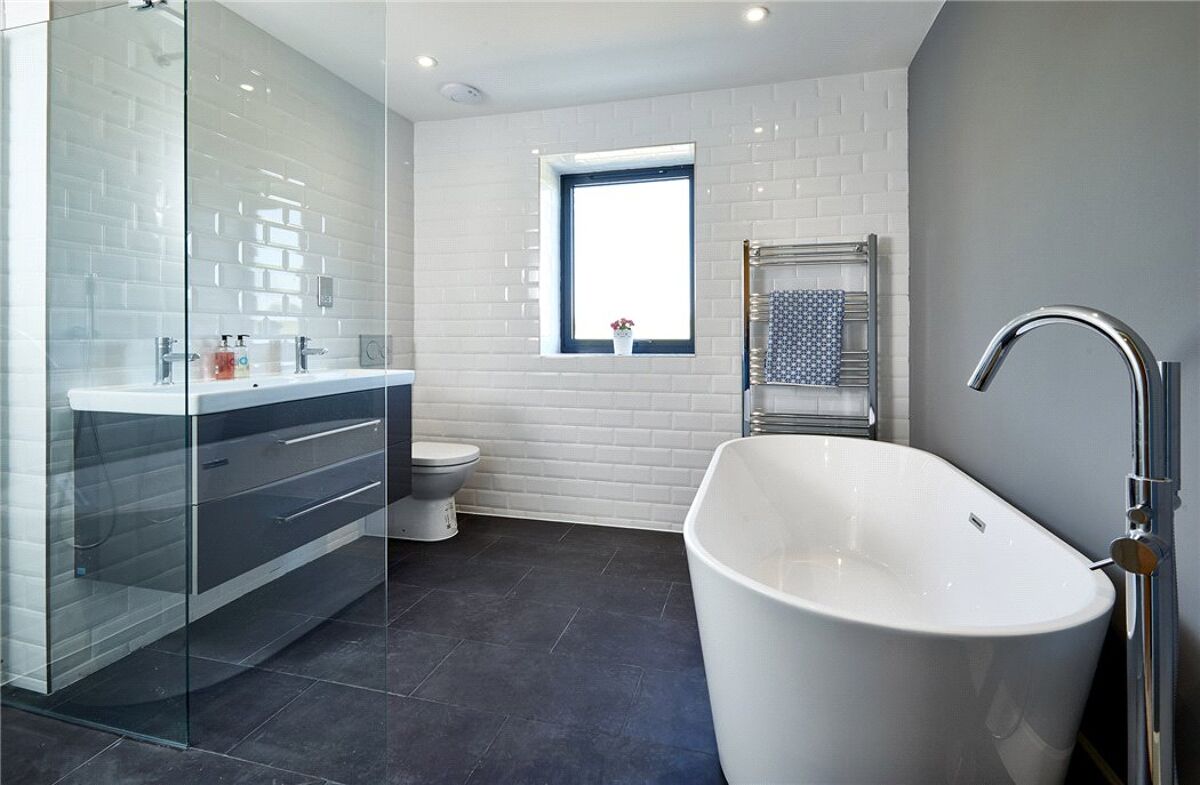 house for sale in Foresters, Oakley, Aylesbury, HP18 OXF170427