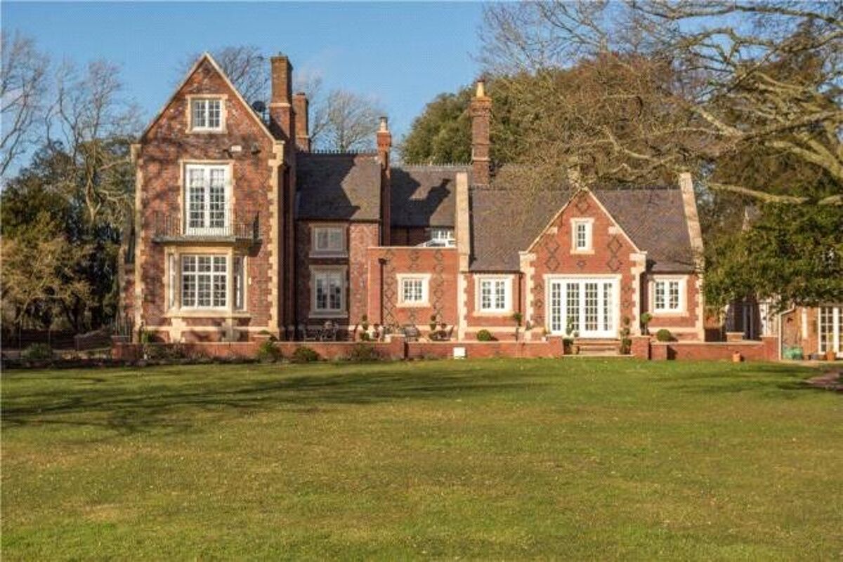 อสังหาริมทรัพย์สำหรับจำหน่าย Akeley, Buckingham, MK18 Knight Frank