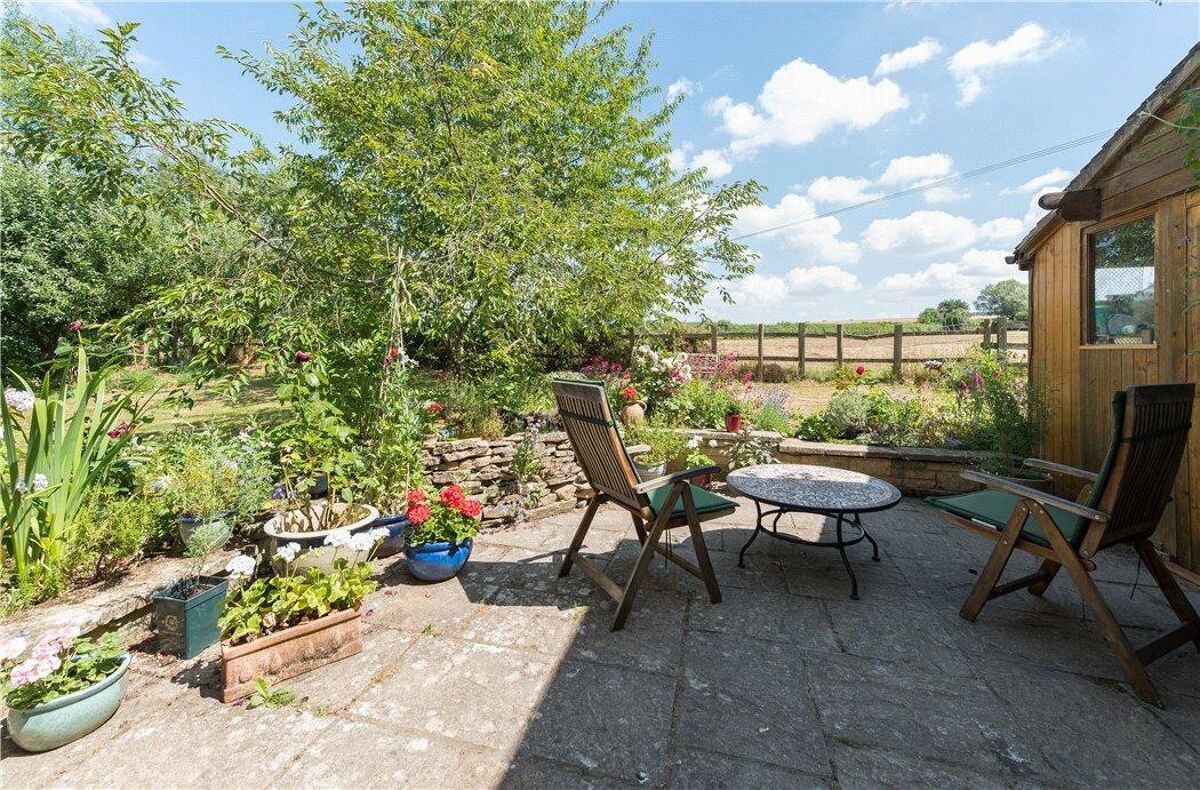 house for sale in AscottUnderWychwood, Chipping Norton, Oxfordshire