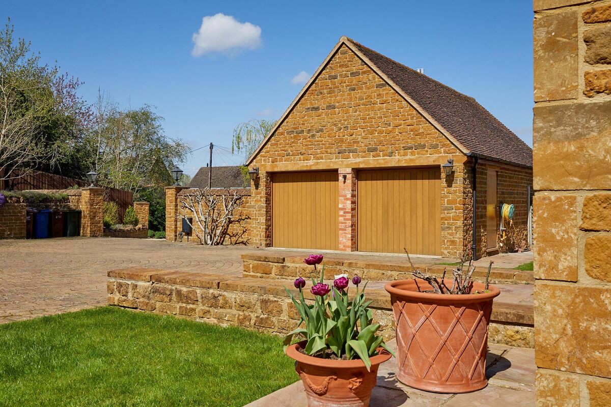 house for sale in Barford St. Michael, Oxfordshire, OX15 OXF180301