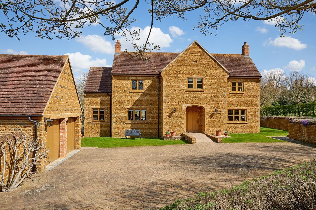 house for sale in Barford St. Michael, Oxfordshire, OX15 OXF180301