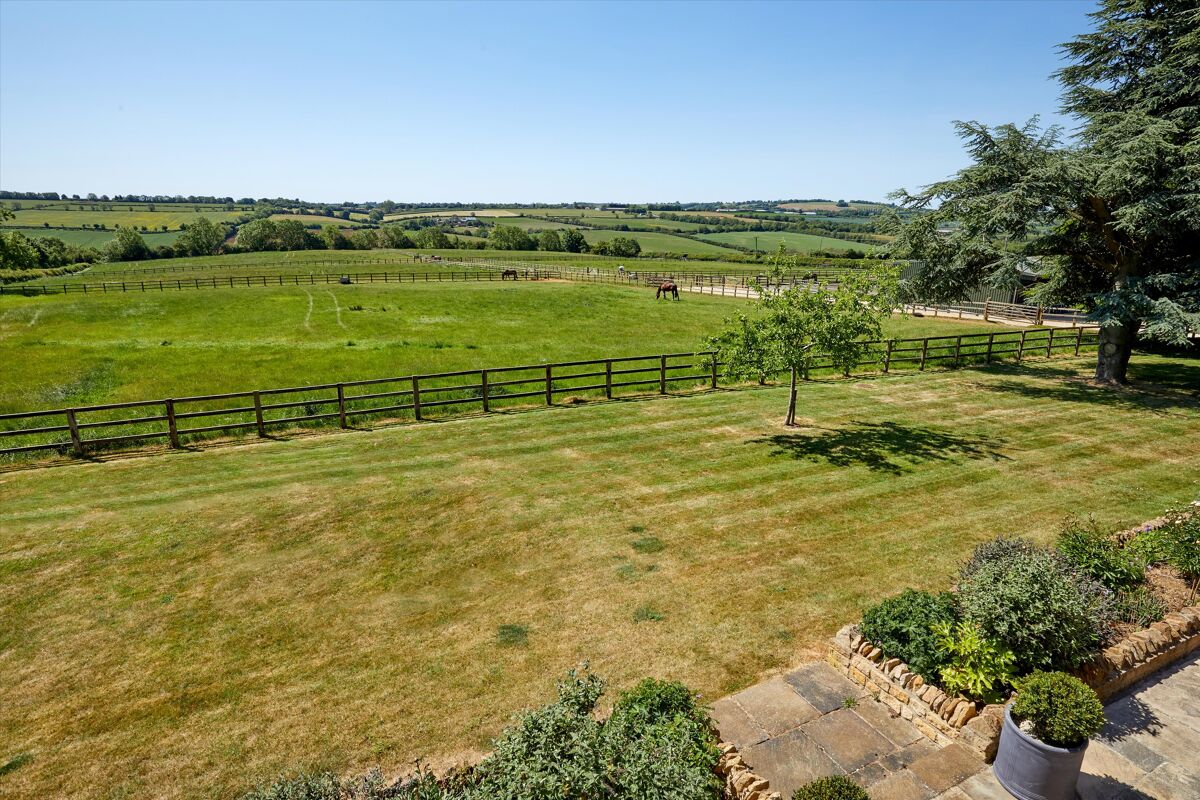 house for sale in Shortlands Park Stud, Sibford Ferris, Oxfordshire