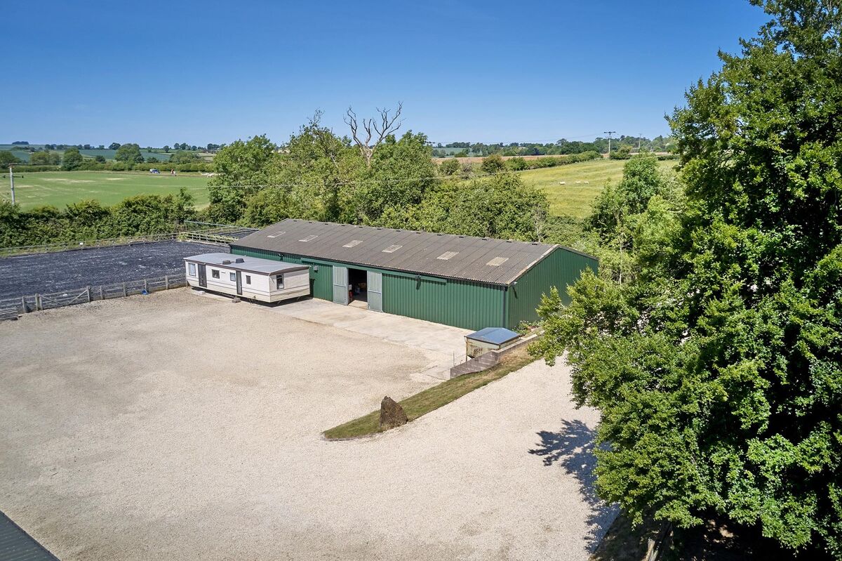 house for sale in Shortlands Park Stud, Sibford Ferris, Oxfordshire