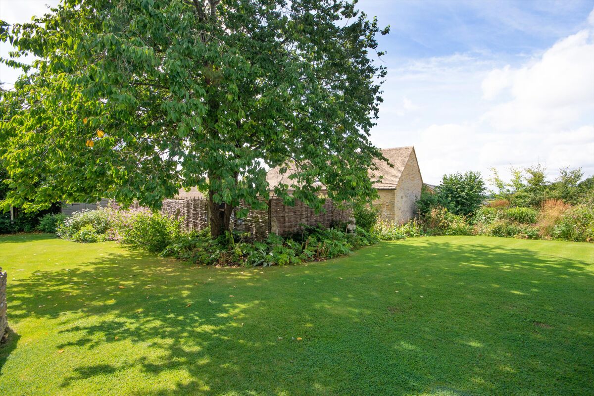 farmhouse for sale in Taston, Charlbury, Oxfordshire, OX7 OXF180518