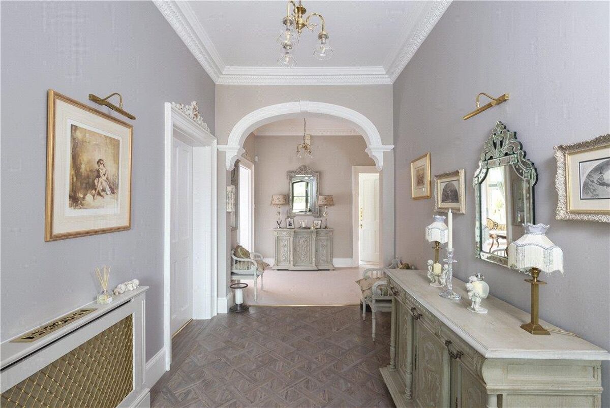 house for sale in Cuddington, Buckinghamshire, HP18 OXF180551