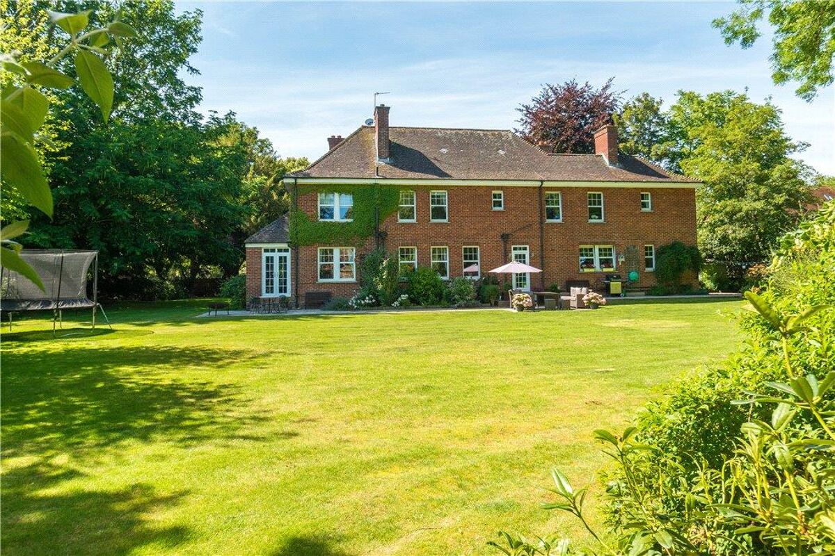 house for sale in Sycamore Close, Abingdon, OX13 OXF190104 Knight Frank