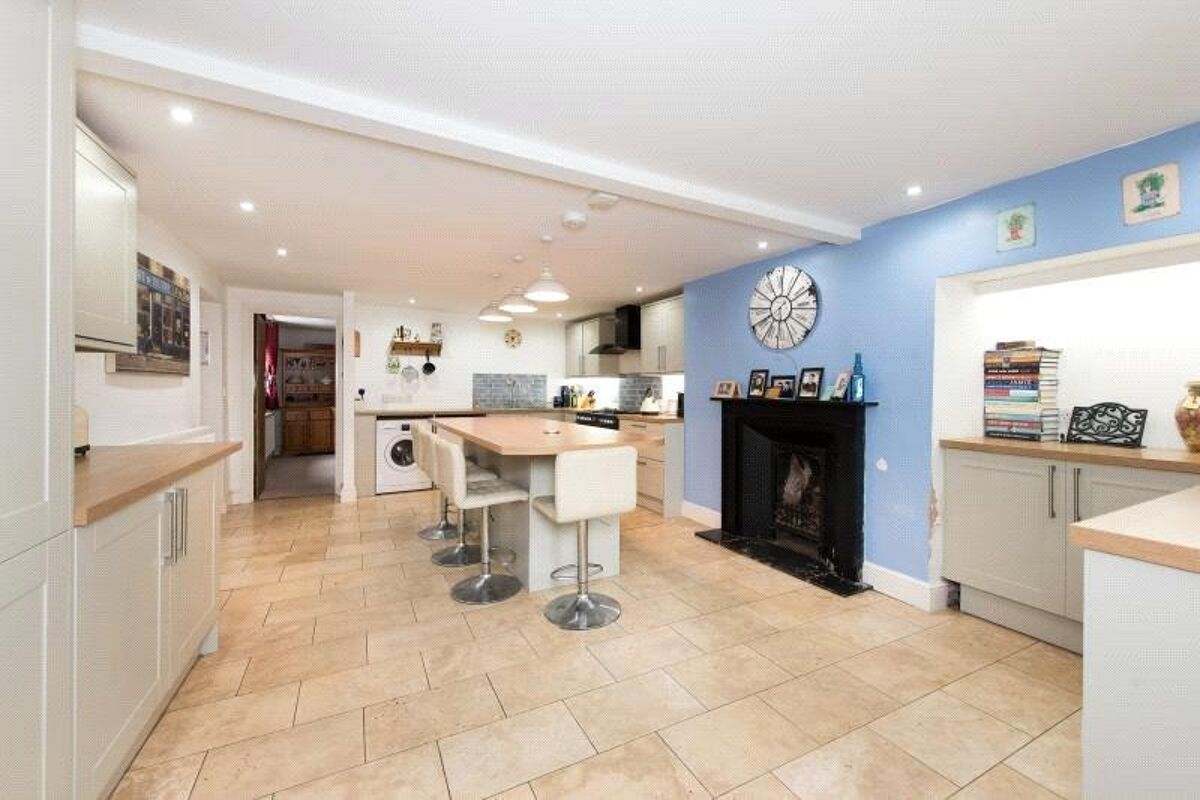 house for sale in Adderbury, Banbury, Oxfordshire, OX17 OXF190152 Knight Frank